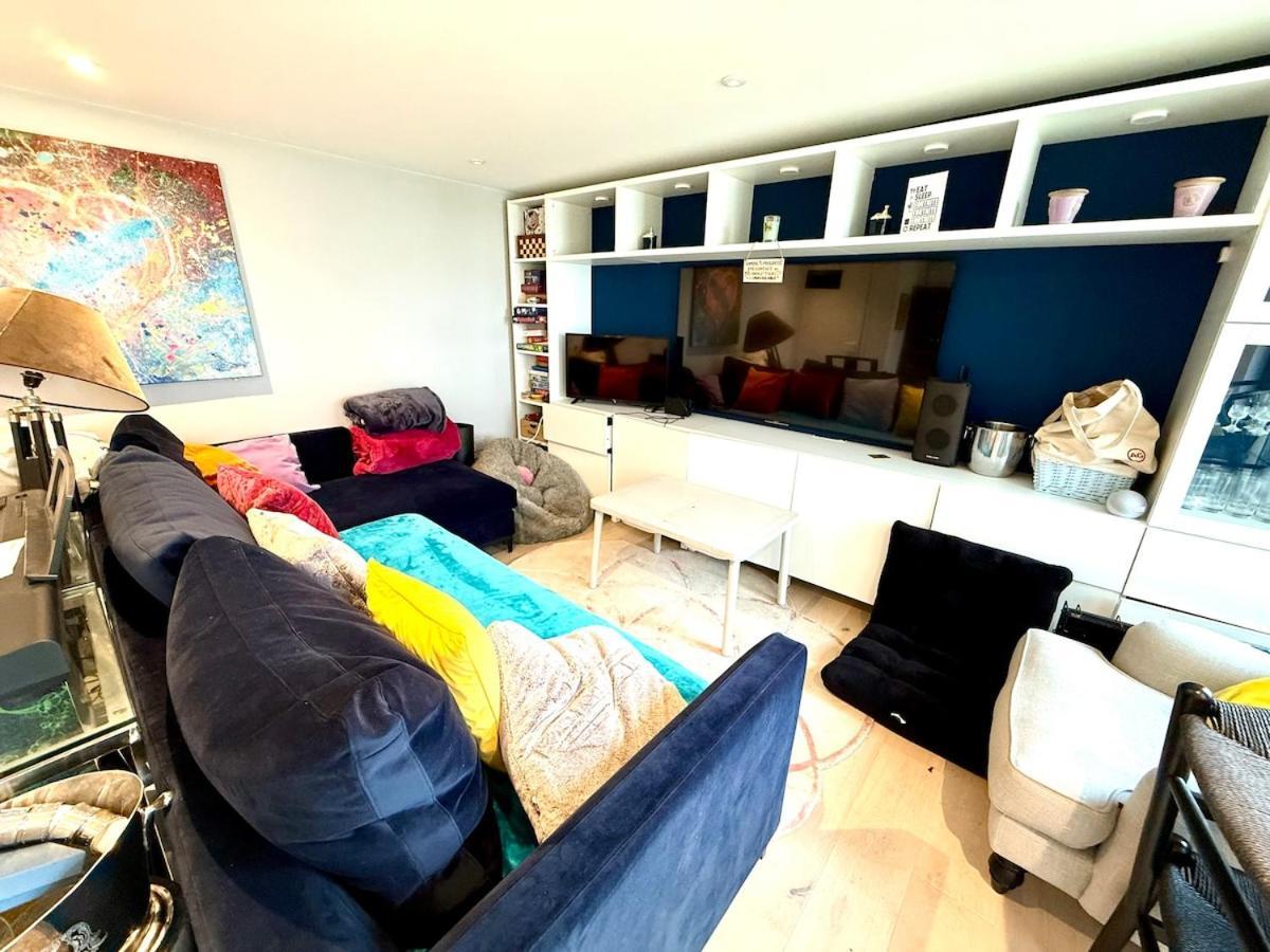 Beautiful 4 Bedroom Family In Barnes London