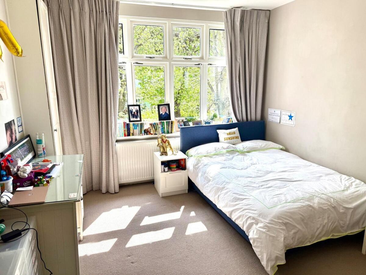Beautiful 4 Bedroom Family In Barnes * London